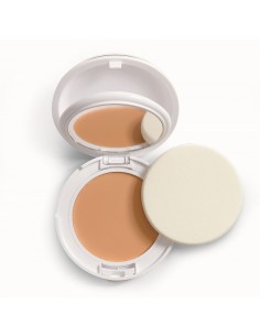 Avène Couvrance Crema Compacta Oil Free Miel 04 Acabado Mate 2