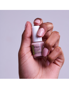 Vitry Esmalte Be Green Beige Natural con Brillo Intenso y Fórmula Vegana 2